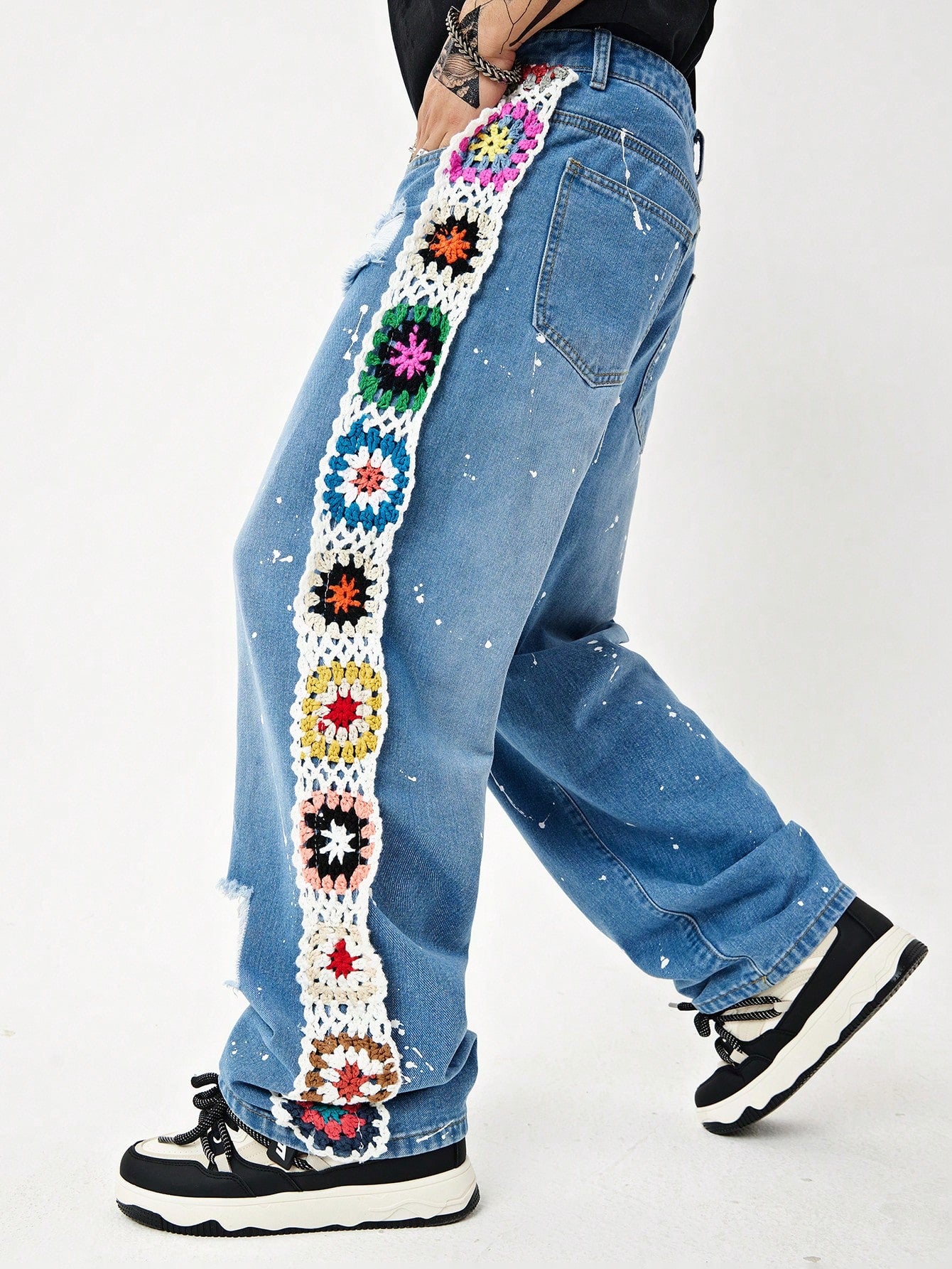 Manfinity EMRG Men Floral Crochet Panel Straight Leg Jeans, Long Royal Blue Straight Leg Rave Outfit Embroidered Cargo Jeans, for Husband, Boyfriend Gifts