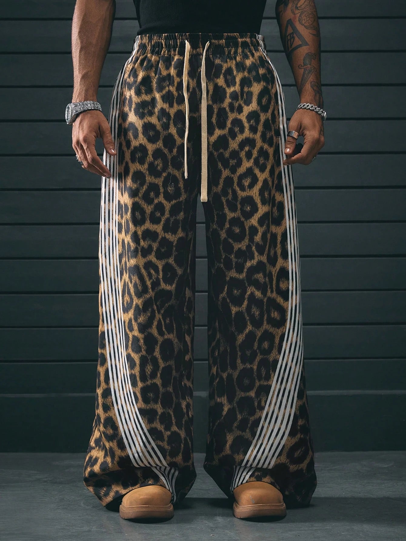 AXEPEAK Assorted Sizes Digital Printed Leopard Floral Pattern Loose Fit Straight Leg Men'S Pants, School, Streetwear