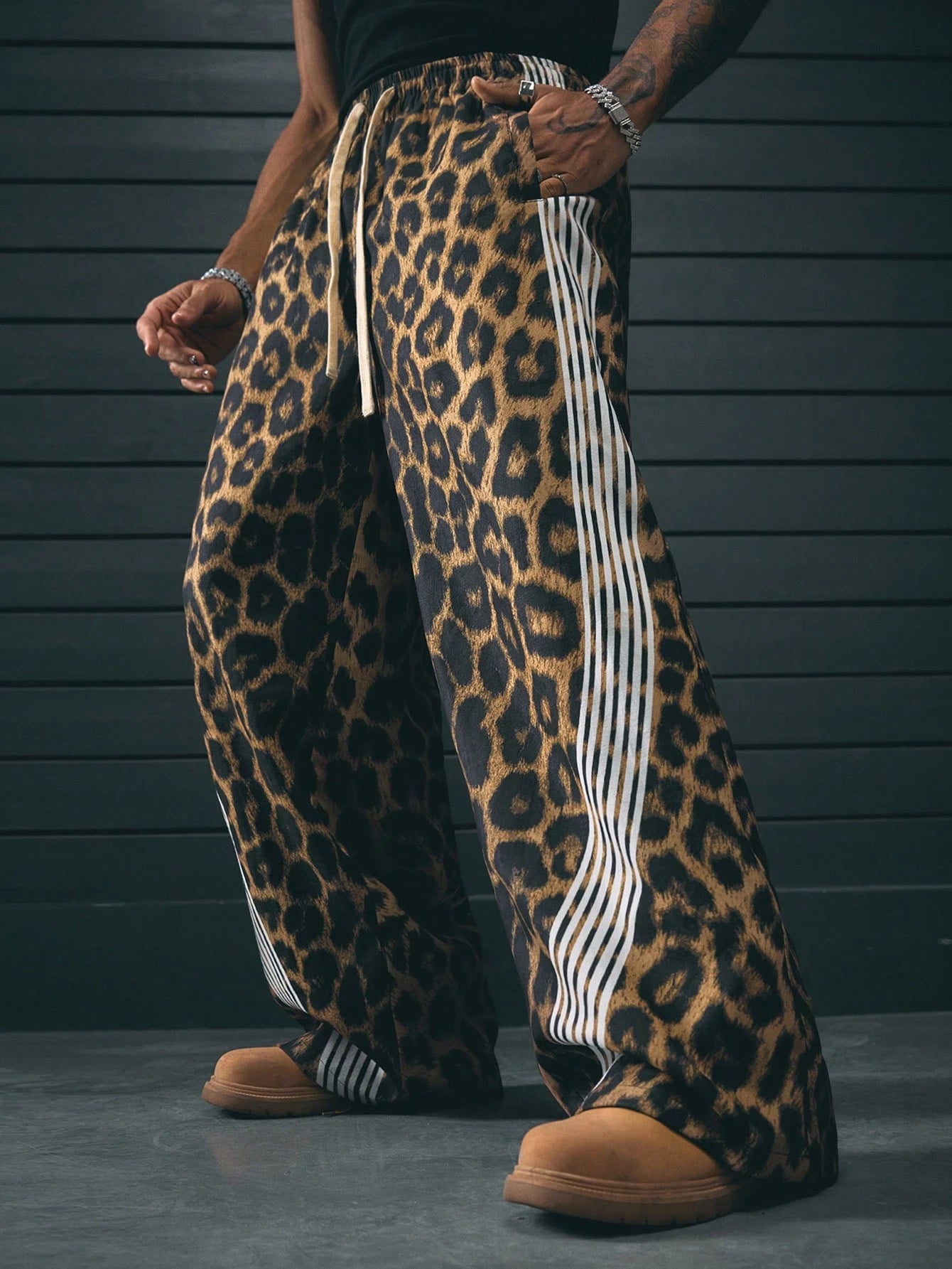 AXEPEAK Assorted Sizes Digital Printed Leopard Floral Pattern Loose Fit Straight Leg Men'S Pants, School, Streetwear