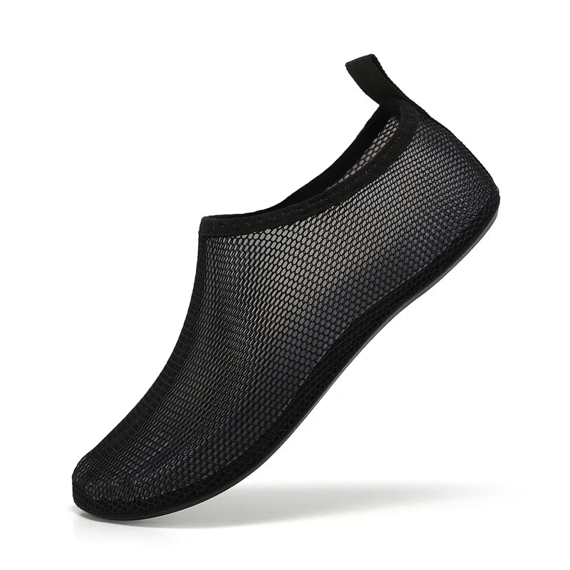 2025 Water Shoes Unisex Quick Dry Beach Sock Barefoot Shoes Men Women Swimming Upstream Sneaker Light Yoga Aqua Shoes