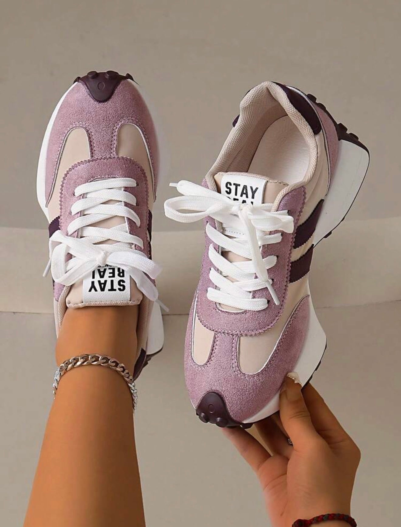 Women’s Thick Sole Chunky Sneakers