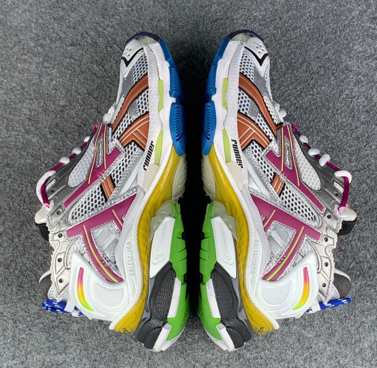 Balenciaga Wmns Runner Sneaker
'Multicolor"