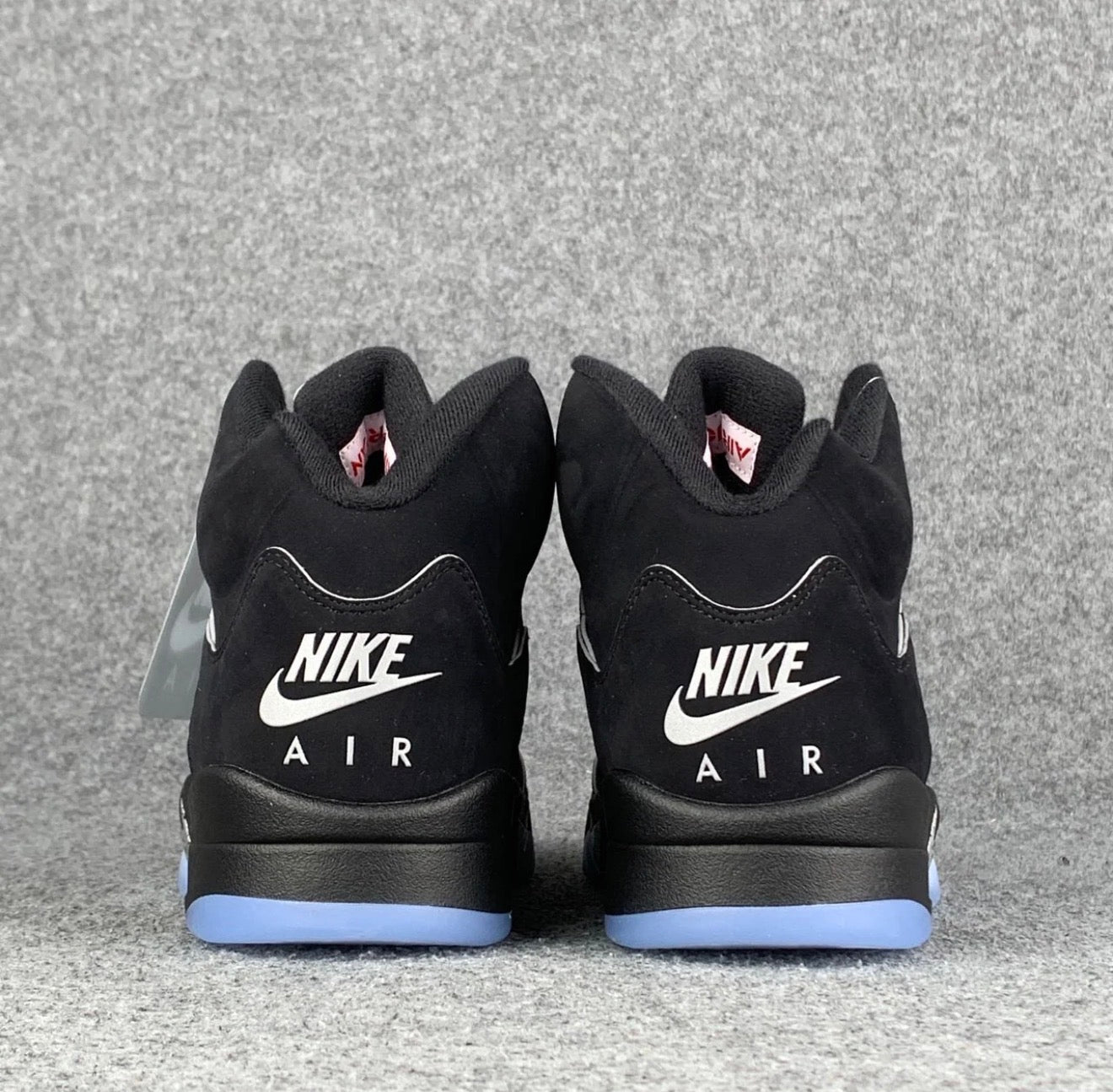 Air Jordan 5 Retro OG 'Metallic
Reimagined"