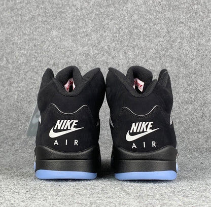 Air Jordan 5 Retro OG 'Metallic
Reimagined"
