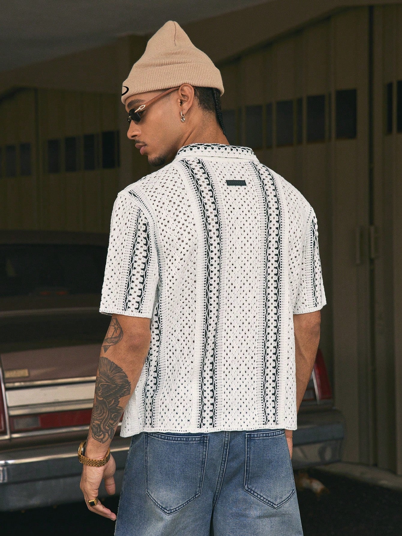 AXEPEAK Multiple Sizes Water-Soluble Floral Print Turndown Collar Loose Fit Men'S Knit Top, Streetwear Influence