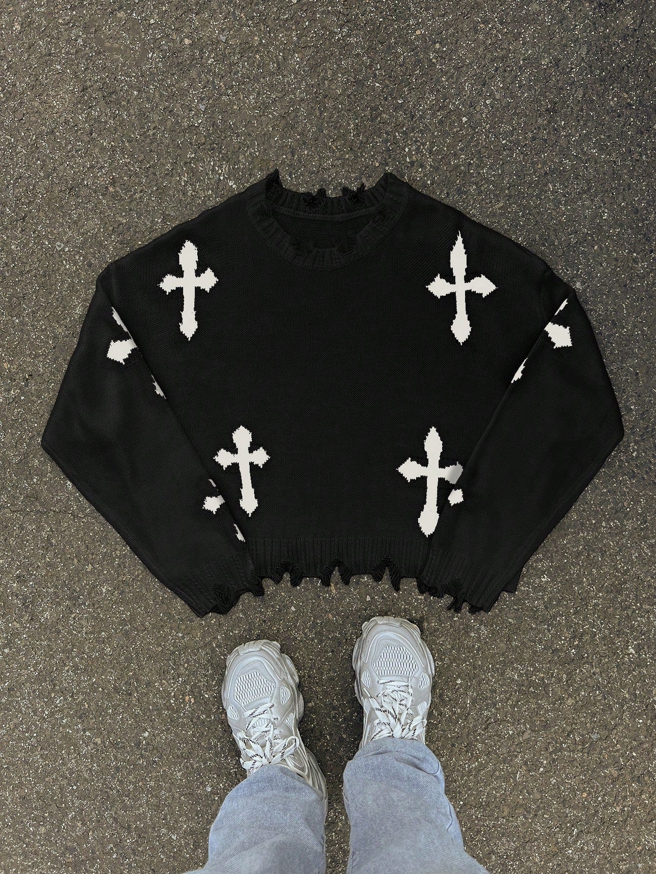 AXEPEAK Men'S Cross Graphic Casual Loose Drop Shoulder Short Knit Black Long Sleeve Sweater, Autumn/Winter