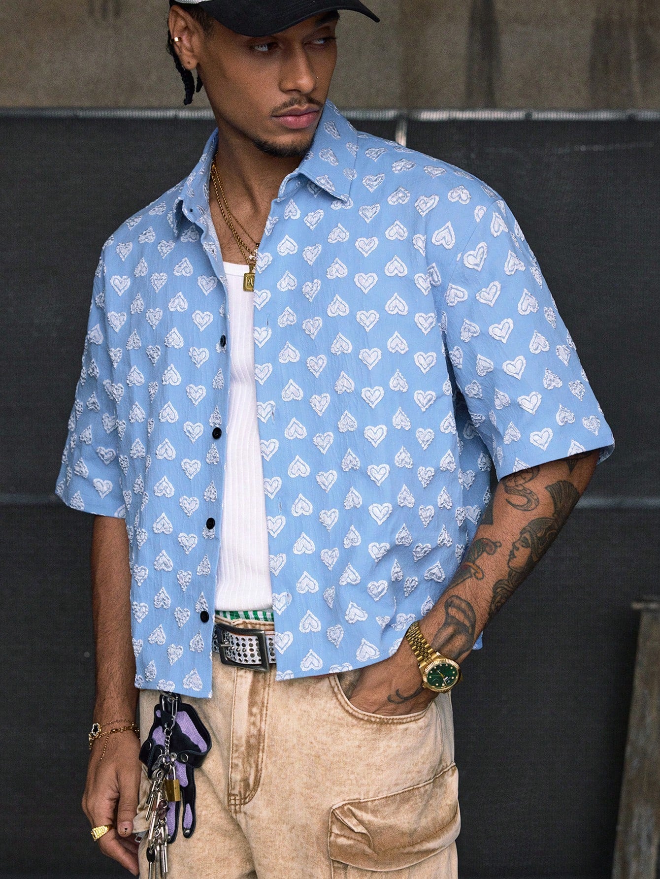 AXEPEAK Summer Heart Graphic Short Sleeve Hawaiian Casual Vacation Beach Shirt for Men