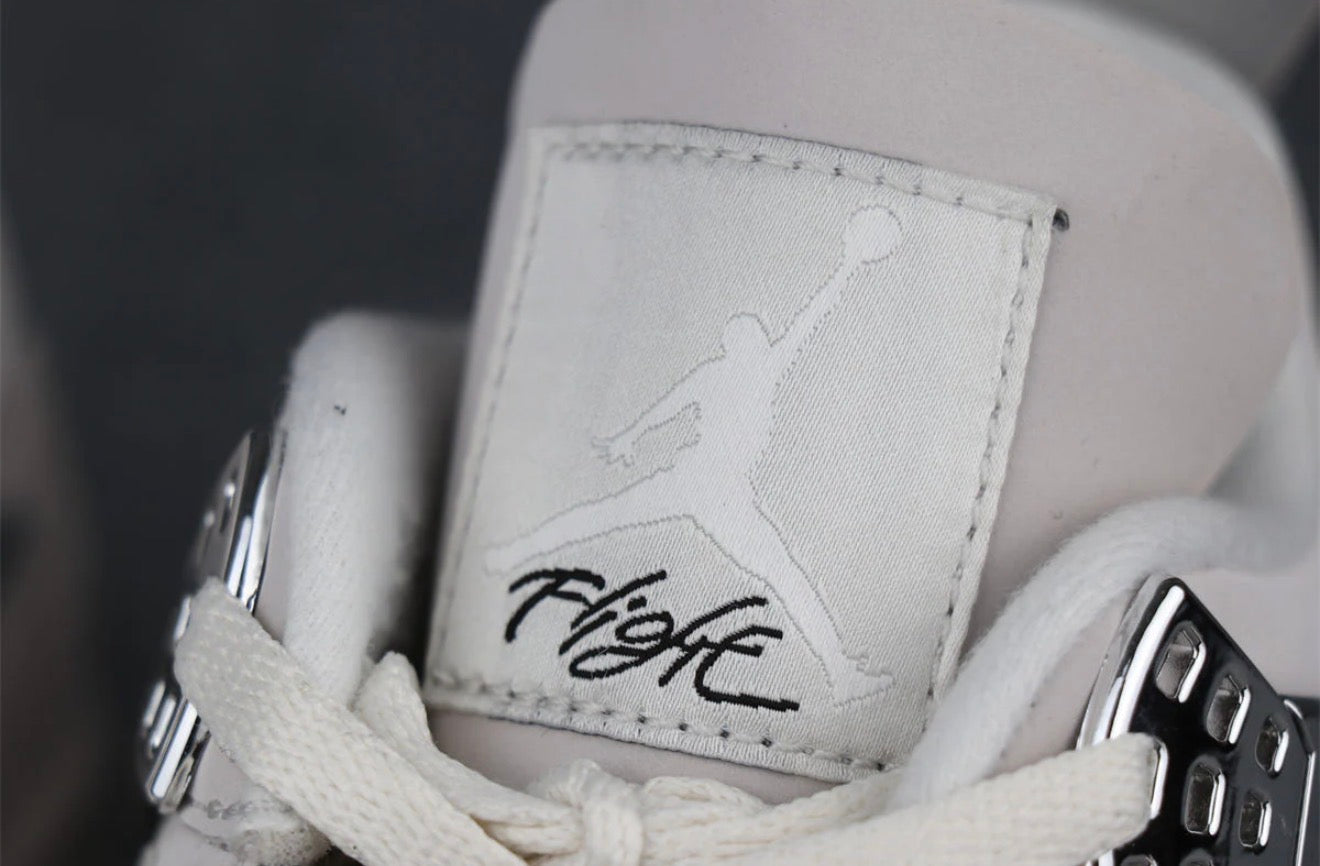Wmns Air Jordan 4 Retro 'Frozen Moments'