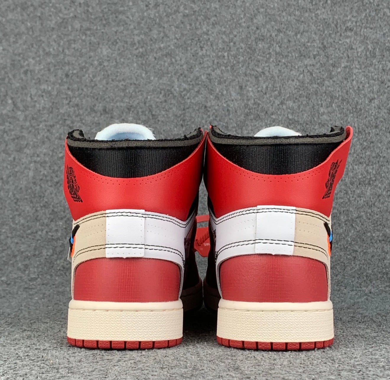 Off-White x Air Jordan 1 Retro High OG
'Chicago'