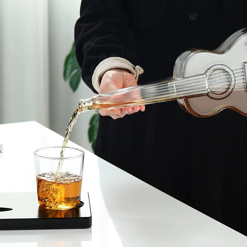 1000Ml Guitar Decanter Suit Fruit Juice the Wine Bottle Cup Originality Art for Bar Whisky Gift Music Violin Ornament