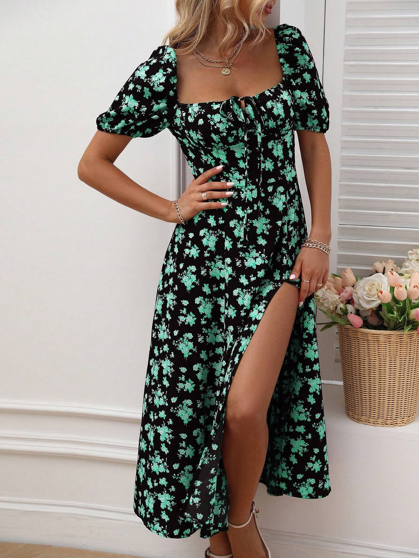 Women's Floral A-Line Maxi Dress with Split Thigh for Holiday Beach Getaways