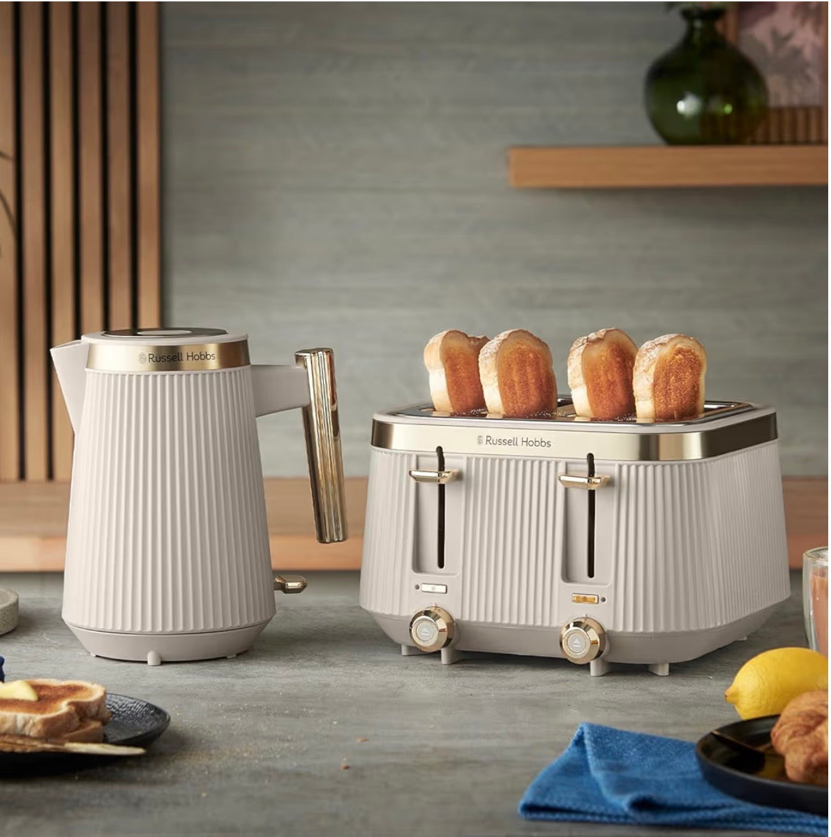 Russell Hobbs 4 Slice Toaster [1960W, Frozen/Cancel/Reheat function with Indicator light] Brontë Stone (Extra wide slots, 6 Browning levels, Lift & Look function, Lift high feature) 26771