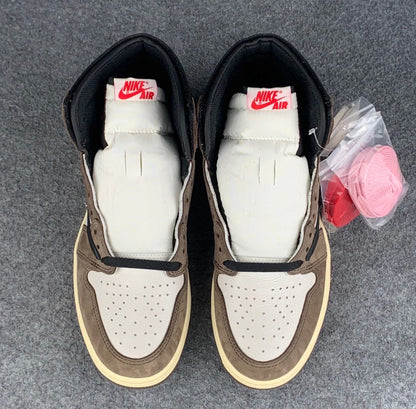 Travis Scott x Air Jordan 1 Retro High OG 'Mocha'