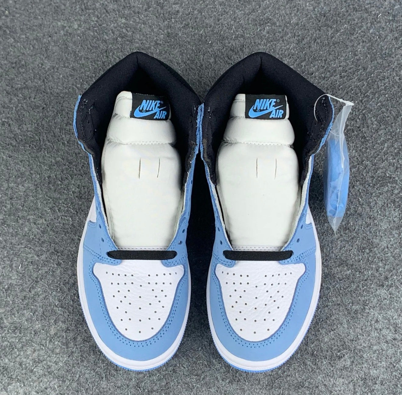 Jordan 1 Retro High University Blue