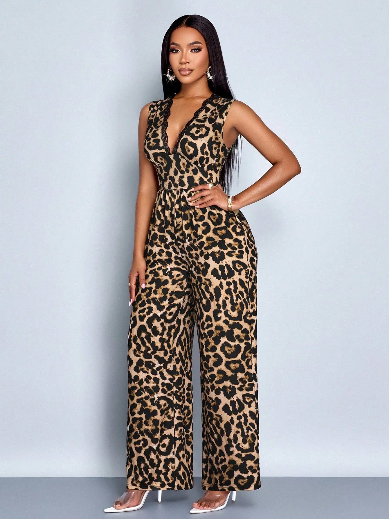 SOLERSUN Women'S Contrast Lace Leopard Print Deep V Sleeveless Wide Leg Jumpsuit, Elegant for Commuting and Casual Dating, Sexy & Romantic, Spring/Summer