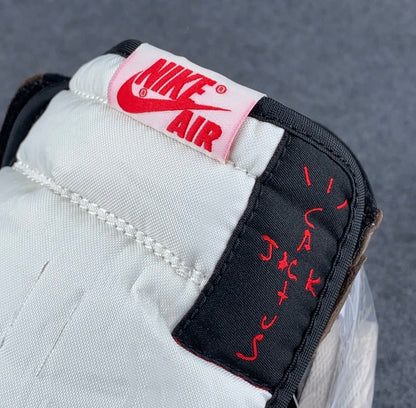 Travis Scott x Air Jordan 1 Retro High OG 'Mocha'