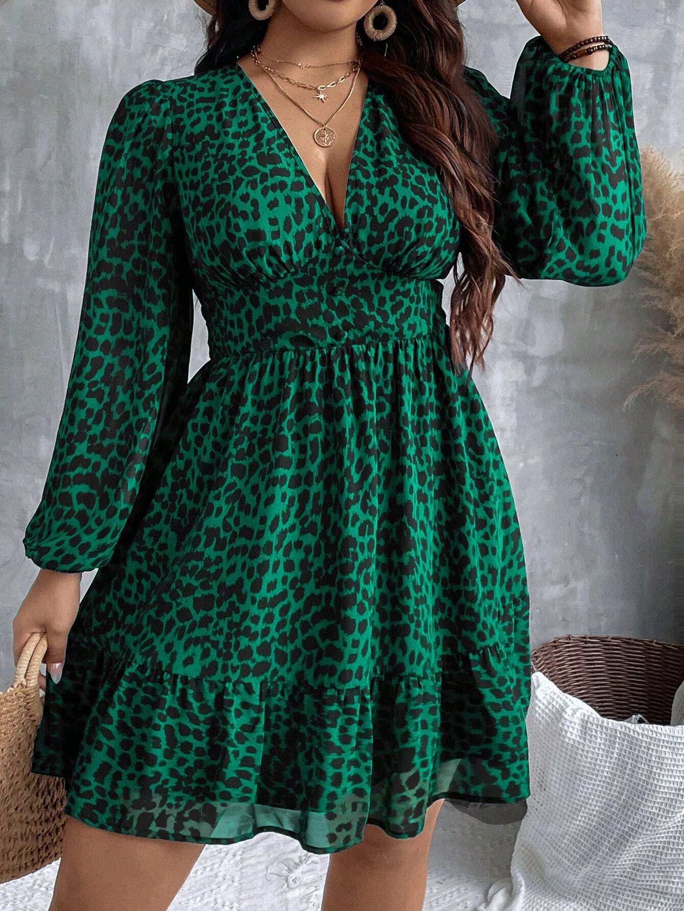 Plus Size Sheer Two-Layer Chiffon Dress with Classic Leopard Print and Long Sleeves