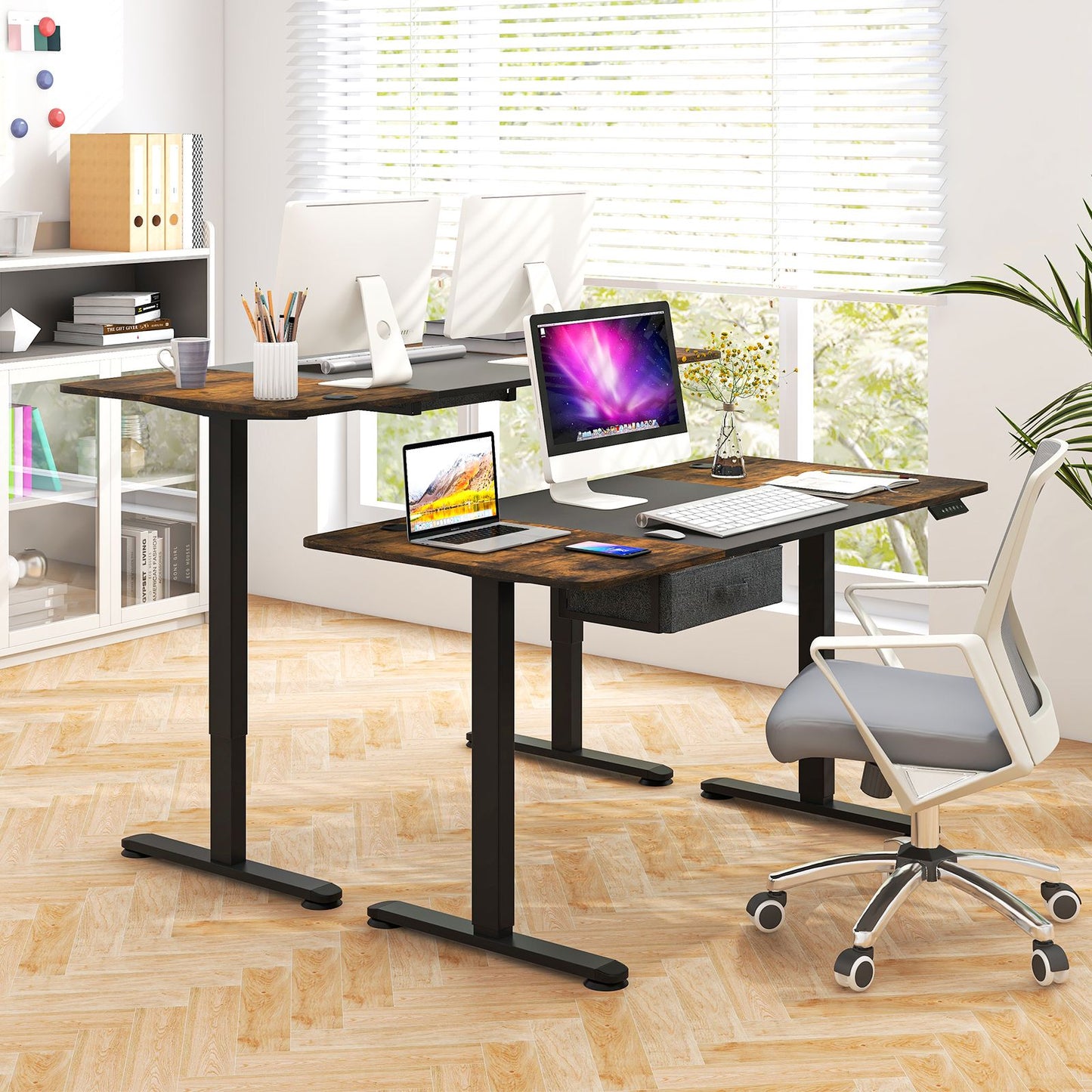 Electric Height-Adjustable Standing Desk with Integrated USB Charging: Enhance Your Workspace Comfort and Productivity