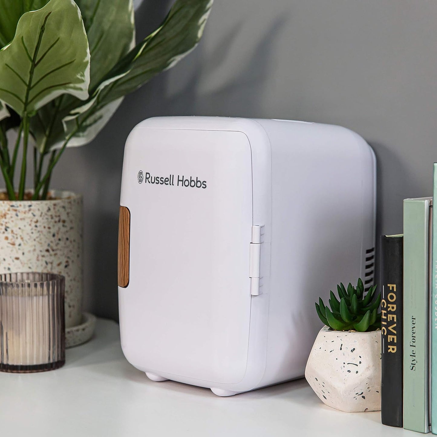 RH4CLR1001SCW 4L/6 Can Mini Portable Cooler & Warmer for Drinks, Cosmetics/Makeup/Skincare, AC/DC Power, Scandi Style, White & Wood Effect, for Bedroom, Home, Caravan, Car