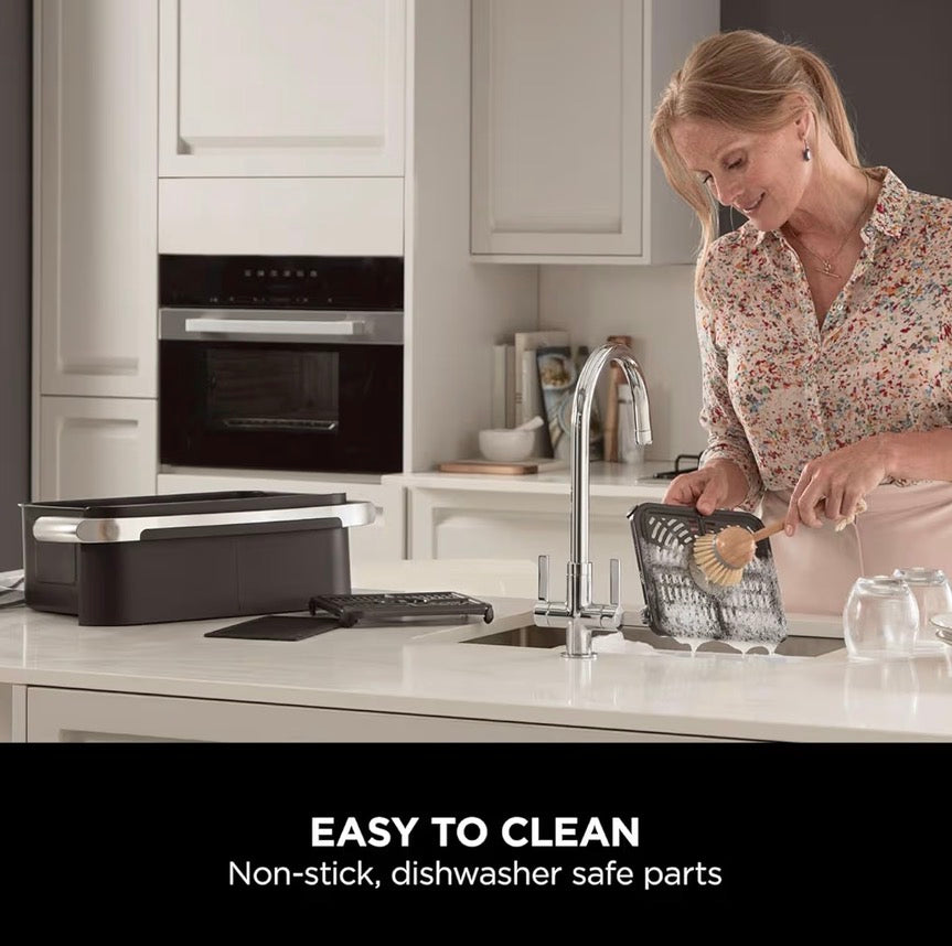 Foodi FlexDrawer Air Fryer, Dual Zone with Removable Divider, Large 10.4L Drawer, 7-in-1, Air-Fryer Uses No Oil, Air Fry, Roast, Bake, Max Crisp, Non-Stick Dishwasher Safe Parts, Black AF500UK
