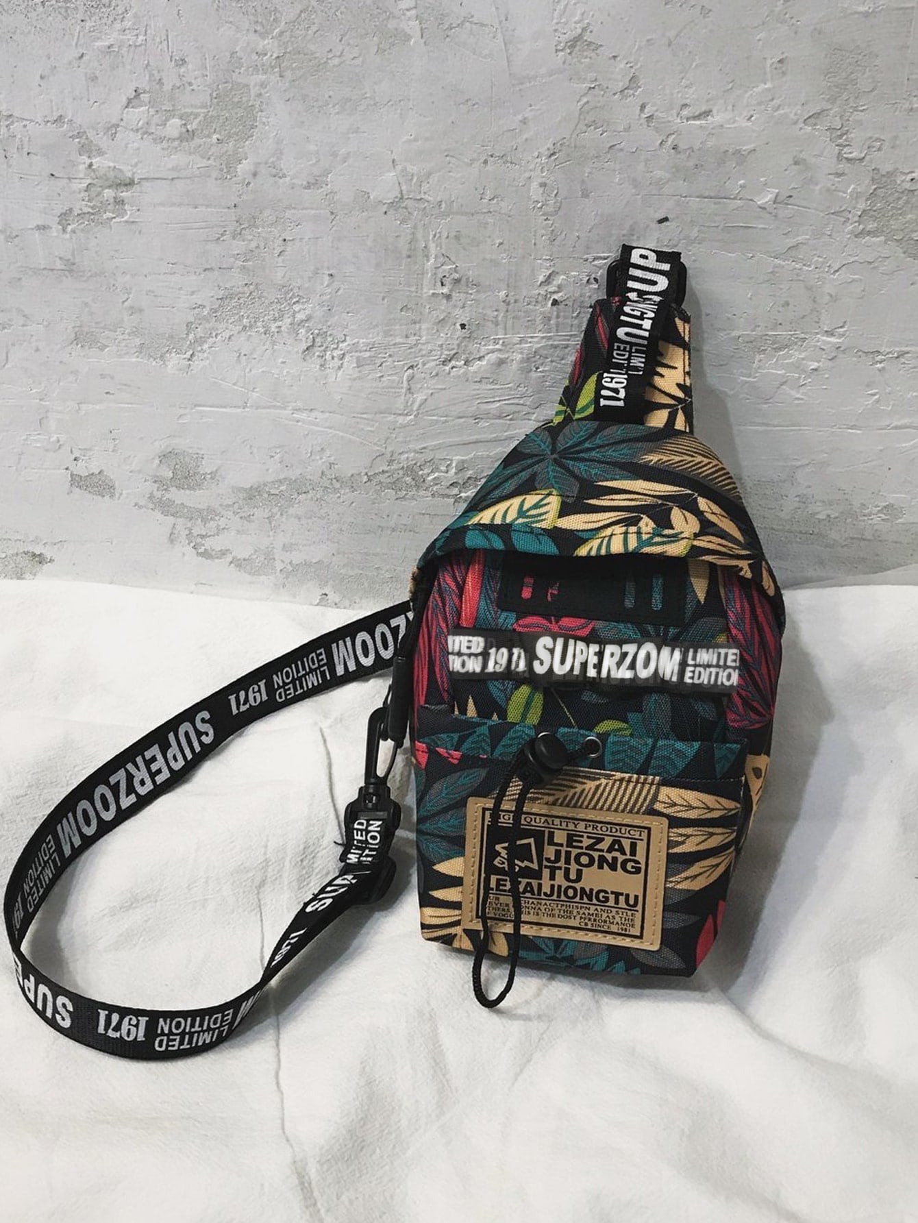 Mini Men Letter & Graphic Sling Bag Chest Bag Fanny Pack Crossbody Bag for Travel Work Sport Essentials Lightweight anti Theft Going Out with Adjustable Strap Fabric Cartoon Print Camouflage Leisure Print Thanksgiving Gifts Side Bag Hip Bag Holiday Essentials Summer Back to School the Sporty Life Summer Bag Spring Break Bag Pack Belt Bag Waist Bag School Supplies Purse Side Bags for Men Belts New Life Items for Students Men Essentials Purse Essentials Graduation