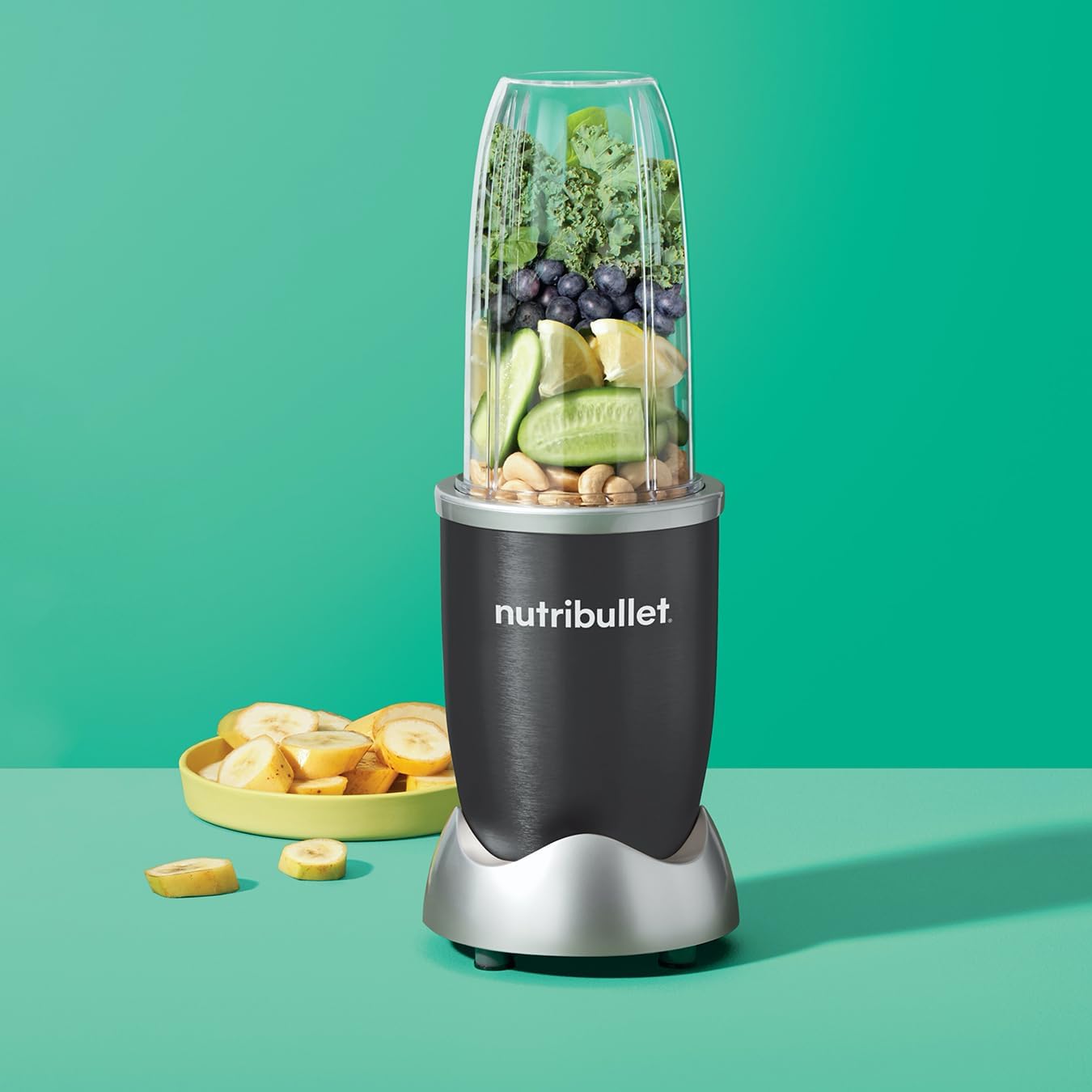 Blender 600 Series - Powerful 20,000 RPM Extractor Blends Frozen Fruit, Nuts & Ice - 7 Piece Kit Includes Tall Cup, Short Cup, Handled Ring & Sealable Lid - Ideal for Smoothies