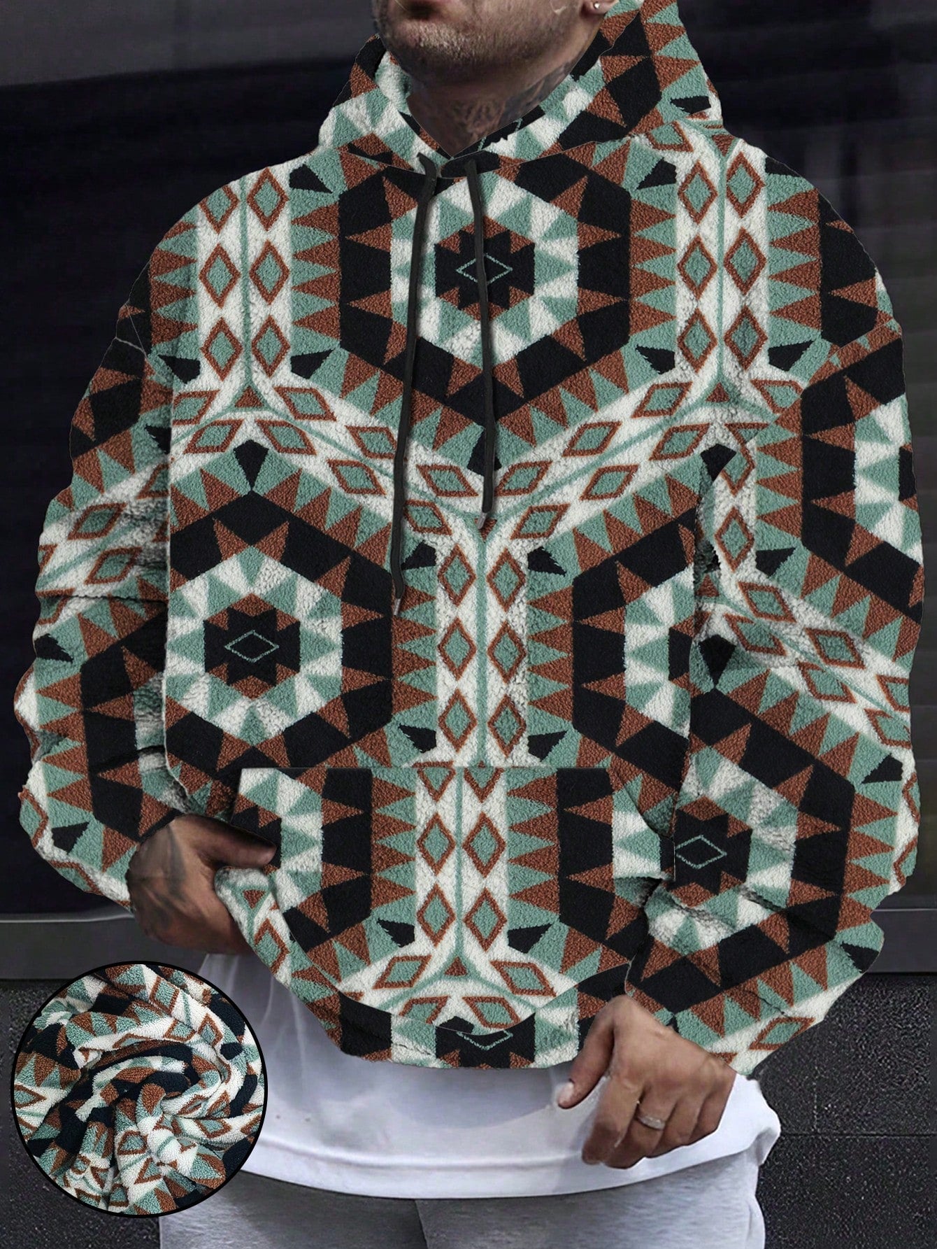 Men'S Totem Print Hooded Sherpa Fleece Sweatshirt