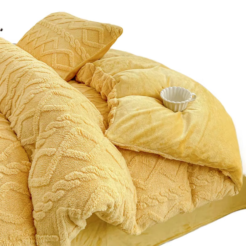 1Pcs 2025 New Tower Hibiscus Milk Fleece Quilt Cover Autumn and Winter Thickened Warm Solid Color Quilt Cover, No Pillowcase