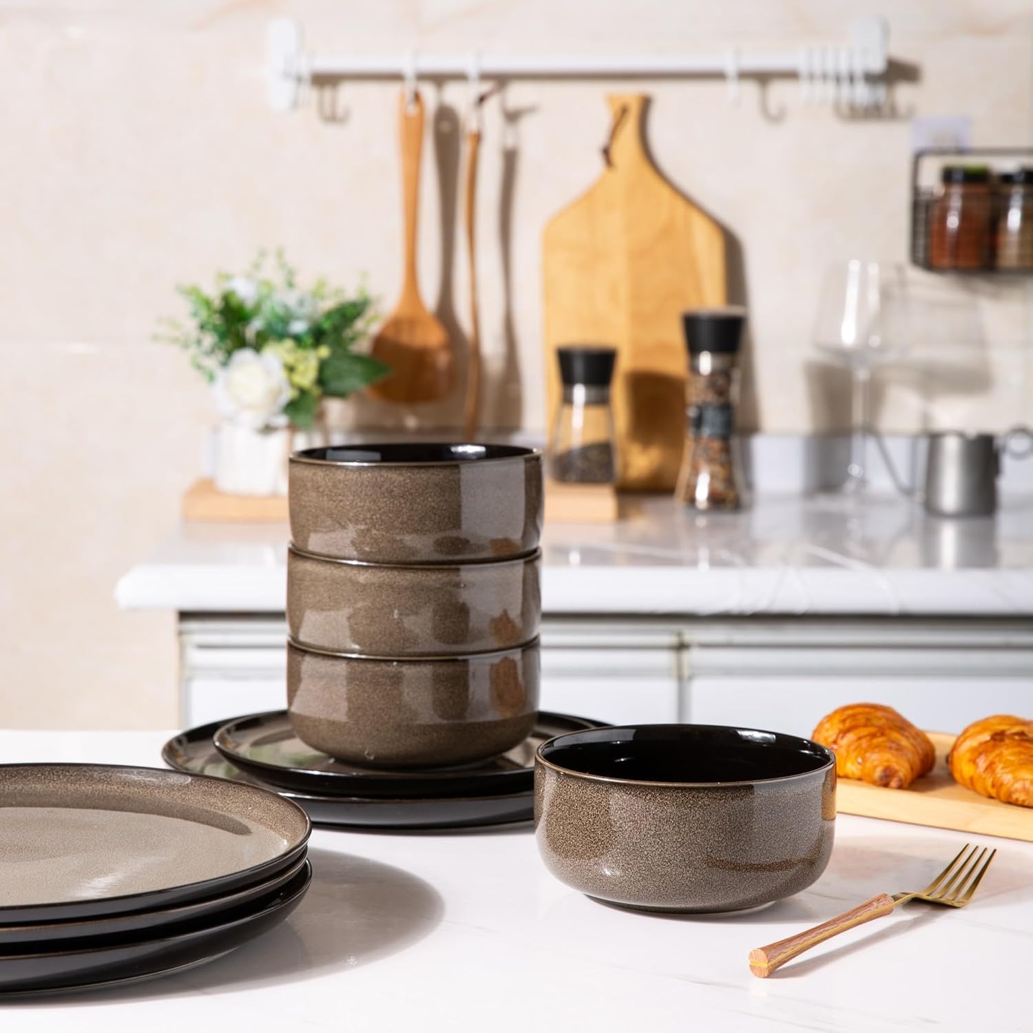 Dinner Set for 6, 18 Pieces Stoneware Plates and Bowls Set, Chip & Scratch Resistant Reactive Glazed Dinnerware Set, Dishwasher & Microwave Safe Crockery Set, Chocolate Malt