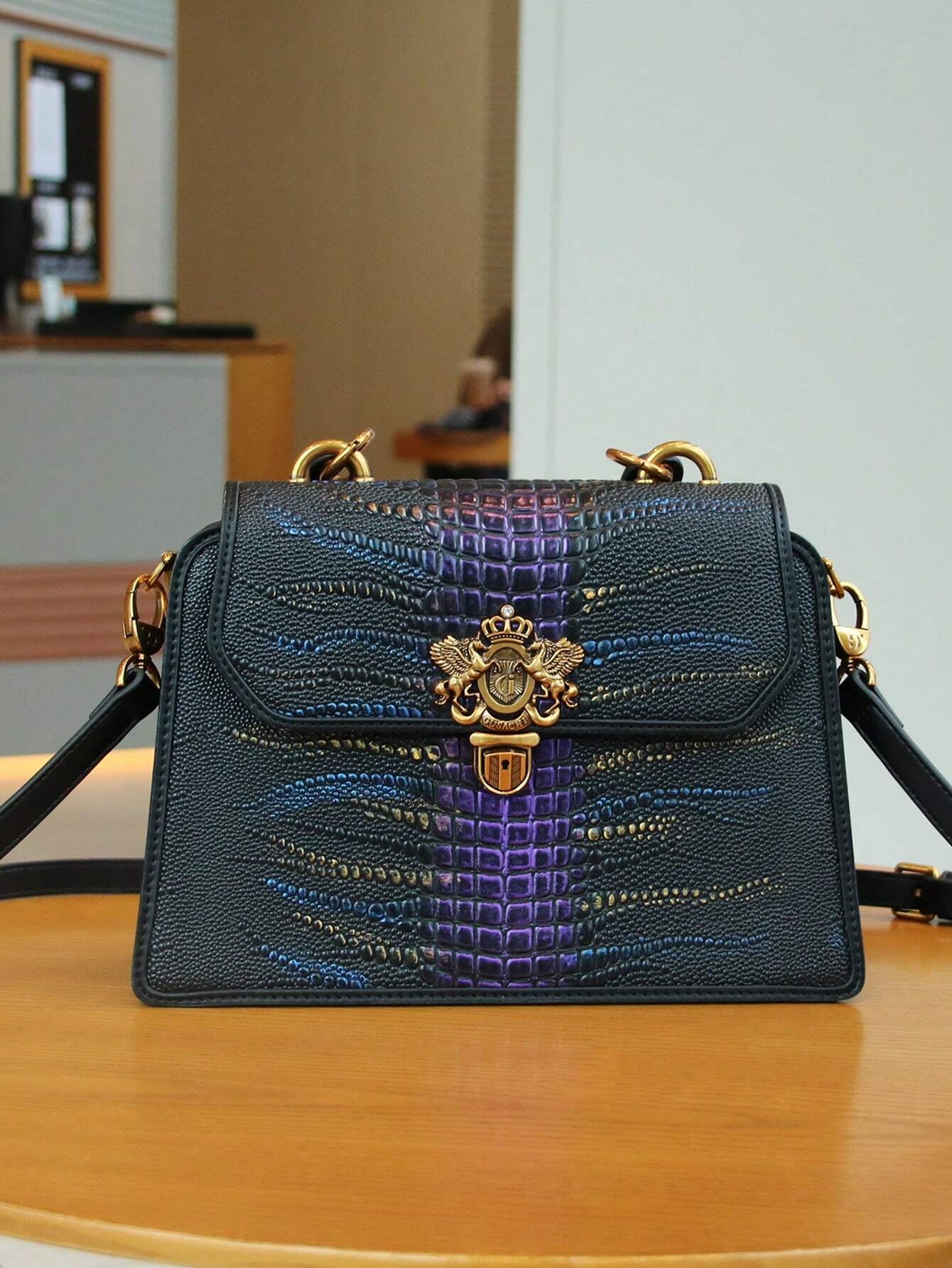 Luxury Custom 2025 New Vintage Women'S Handbag, Fashion Elaborate Luxurious Blue & Gold Snake Print Lock Ornament Tote Bag, Mature Style Shoulder & Crossbody Bag, Detachable Handle