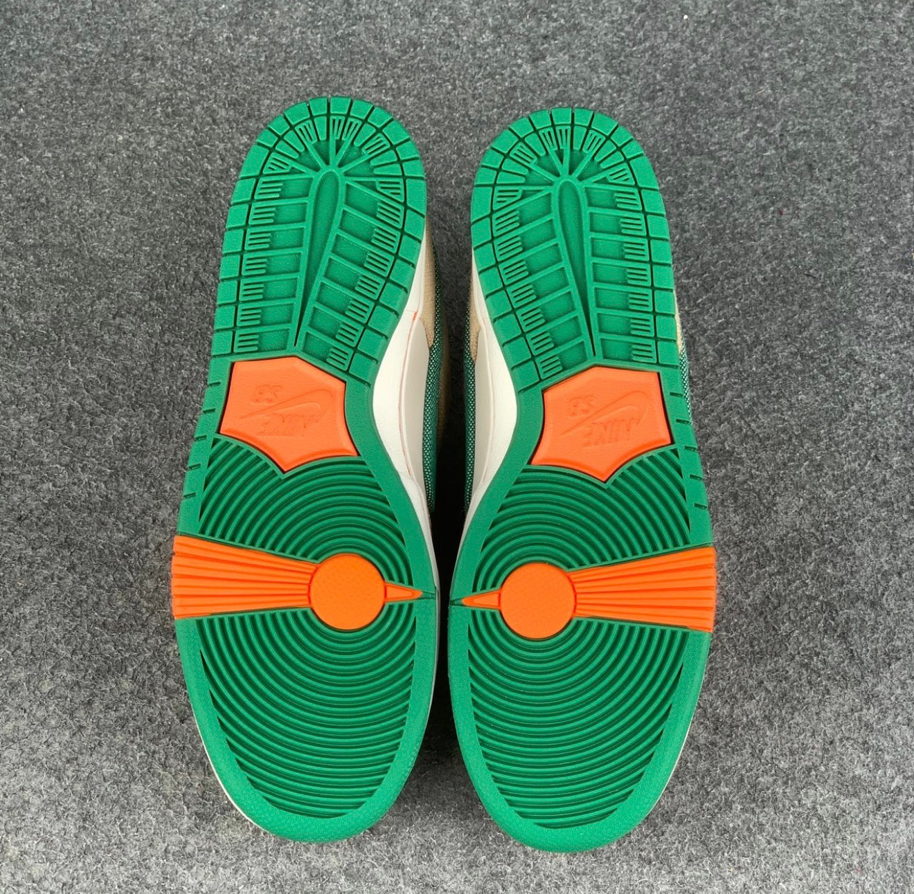 Jarritos x Dunk Low SB