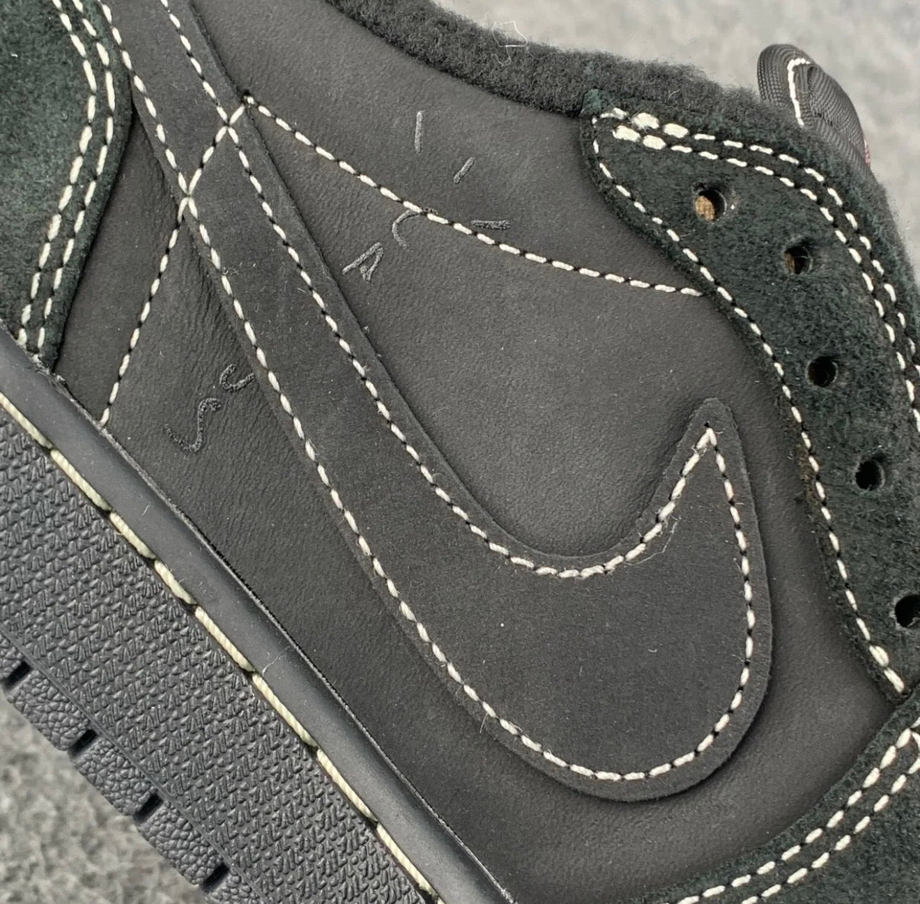 Travis Scott x Air Jordan 1 Low OG SP
'Black Phantom'