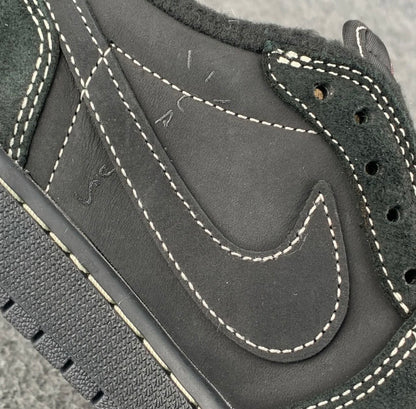 Travis Scott x Air Jordan 1 Low OG SP
'Black Phantom'