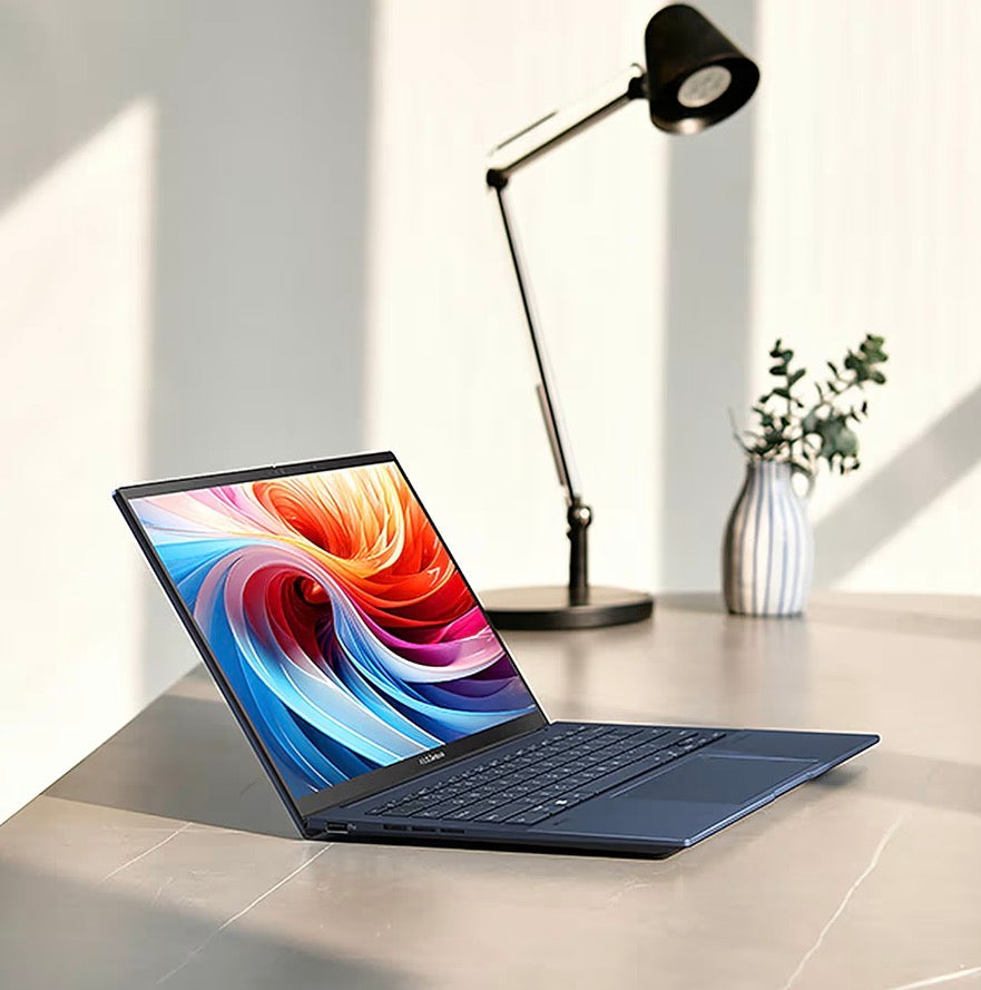 ASUS Zenbook 14 OLED UX3405CA Core Ultra 9 32GB 1TB Touchscreen Laptop