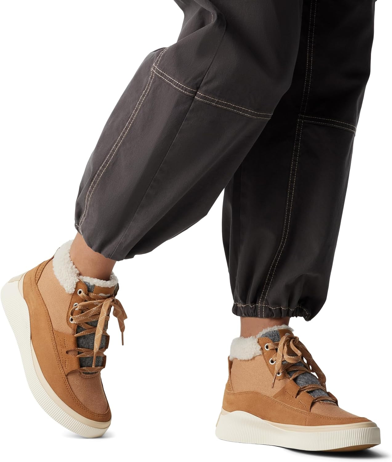 Women'S Out N about 4 Mid Sneaker Waterproofsneaker