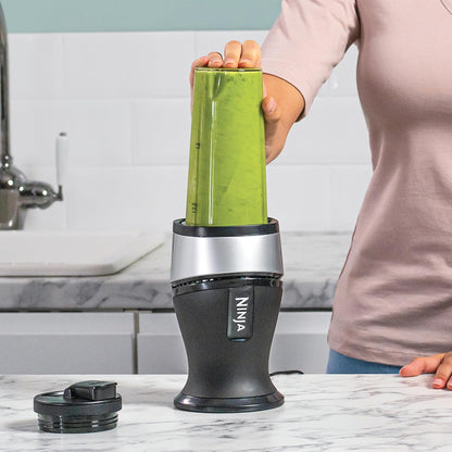 700W Slim Blender & Smoothie Maker, 2X 470Ml Cups with Spout Lids, Personal Blender, Crush Ice & Frozen Fruit, Silver/Black QB3001UKS