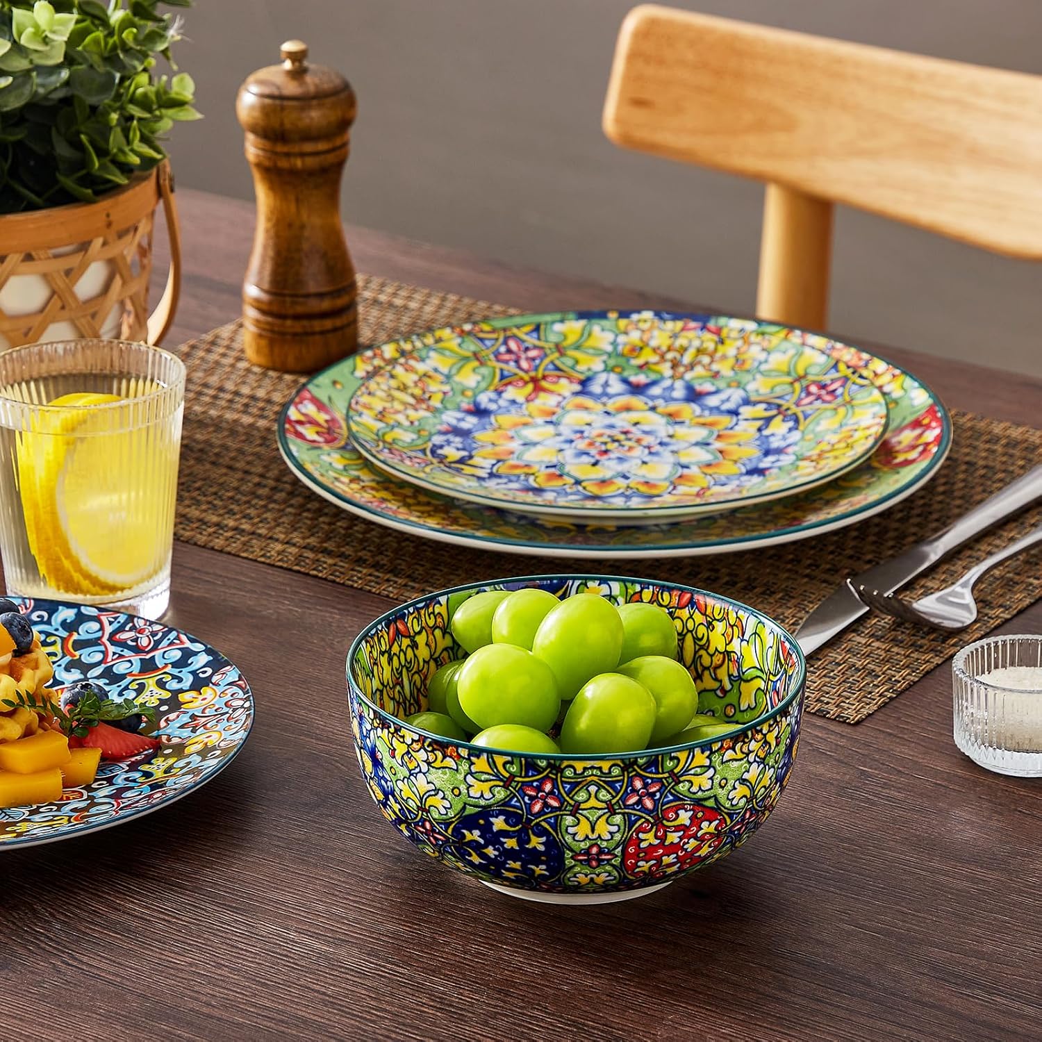 SIMI Dinner Set- 18 Pieces for 6 People, Porcelain Plates and Bowls Set, Bohemian Style Dinnerware Sets, Scratch Resistant Dinner Service Set, Dishwasher and Microwave Safe