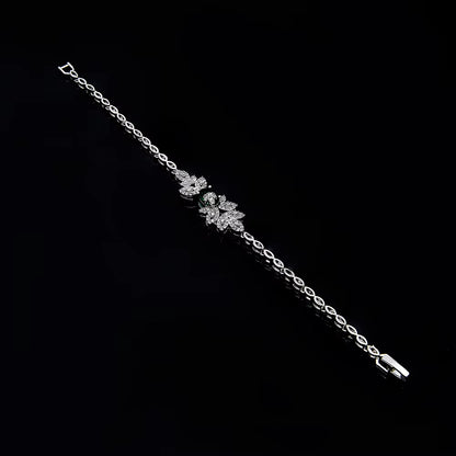 Luxury 4-Piece Sparkling Crystal Wedding Bride Sparkling Jewelry Accessories Suitable for Bridal Parties, Dates, Queen Gifts
