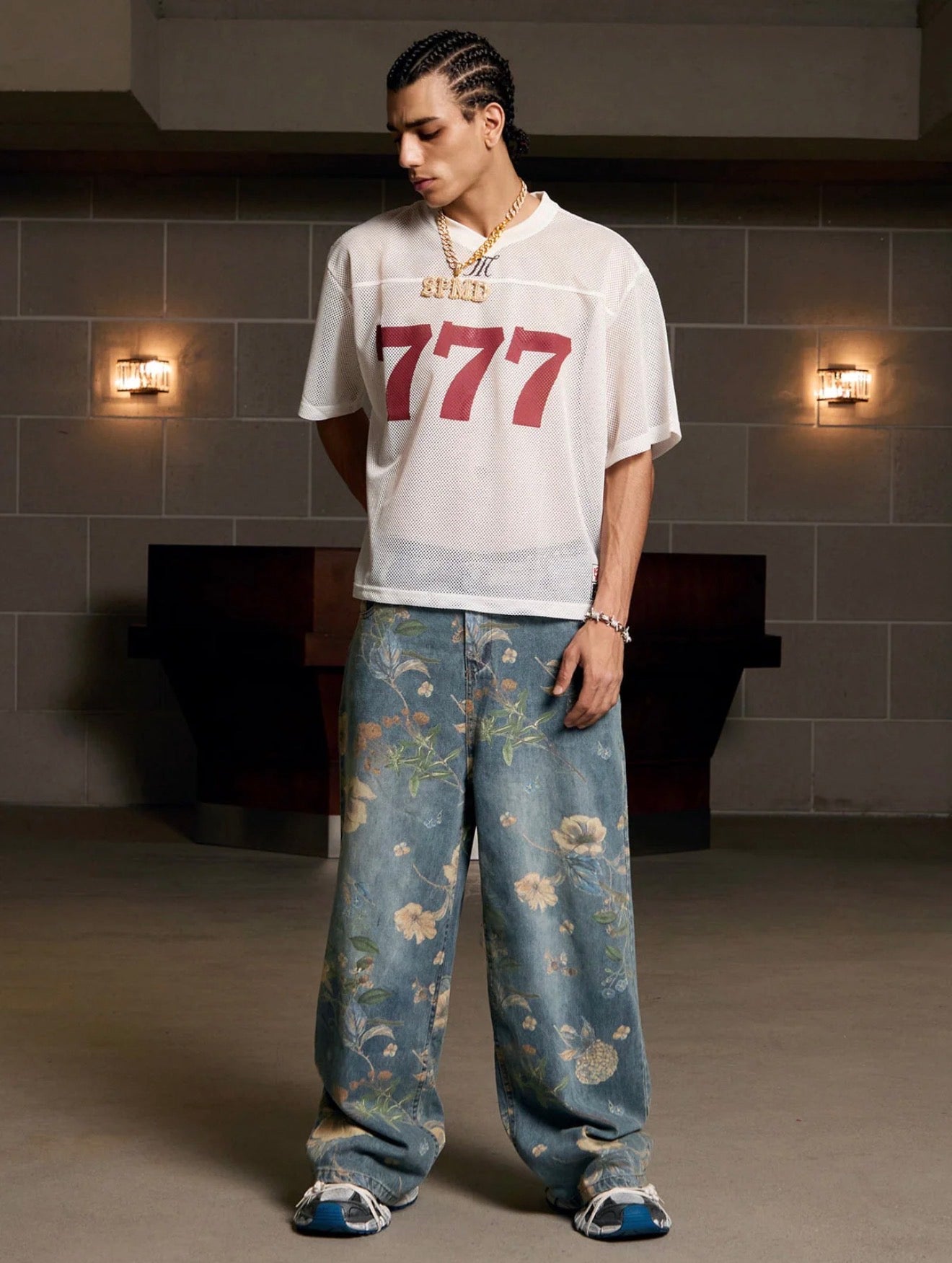 DENIM FLORAL PRINT CARPENTER JEANS