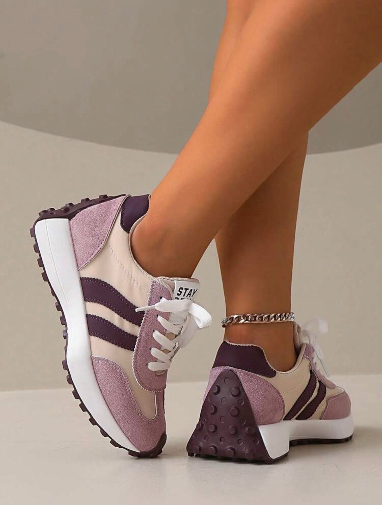 Women’s Thick Sole Chunky Sneakers