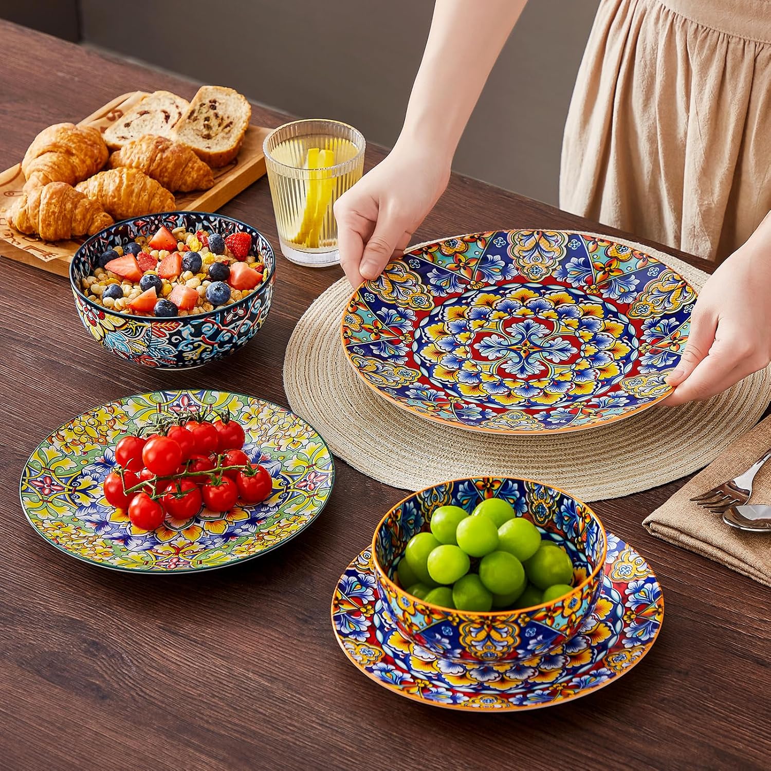 SIMI Dinner Set- 18 Pieces for 6 People, Porcelain Plates and Bowls Set, Bohemian Style Dinnerware Sets, Scratch Resistant Dinner Service Set, Dishwasher and Microwave Safe