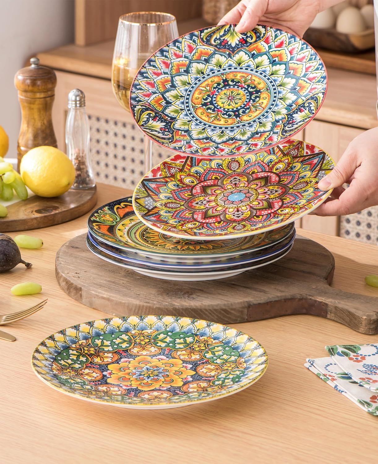 Plates Set - 10 Inch, Porcelain Large Dinning round Plates Set of 6, round Plate for Breakfast/Dessert with Pattern - Bohemian Style