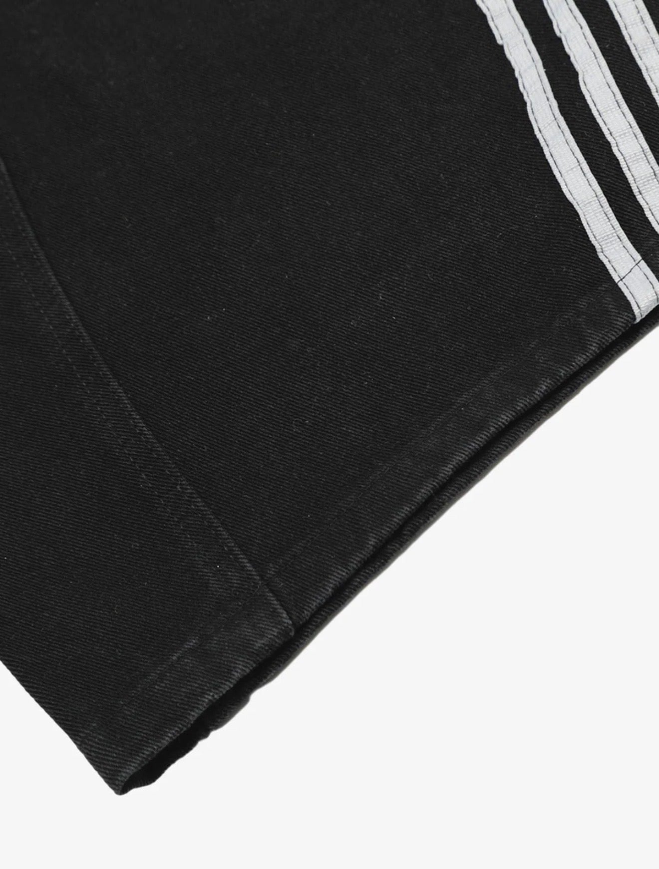 DENIM CONTRAST STRIPED STITCHING BARREL JEANS
