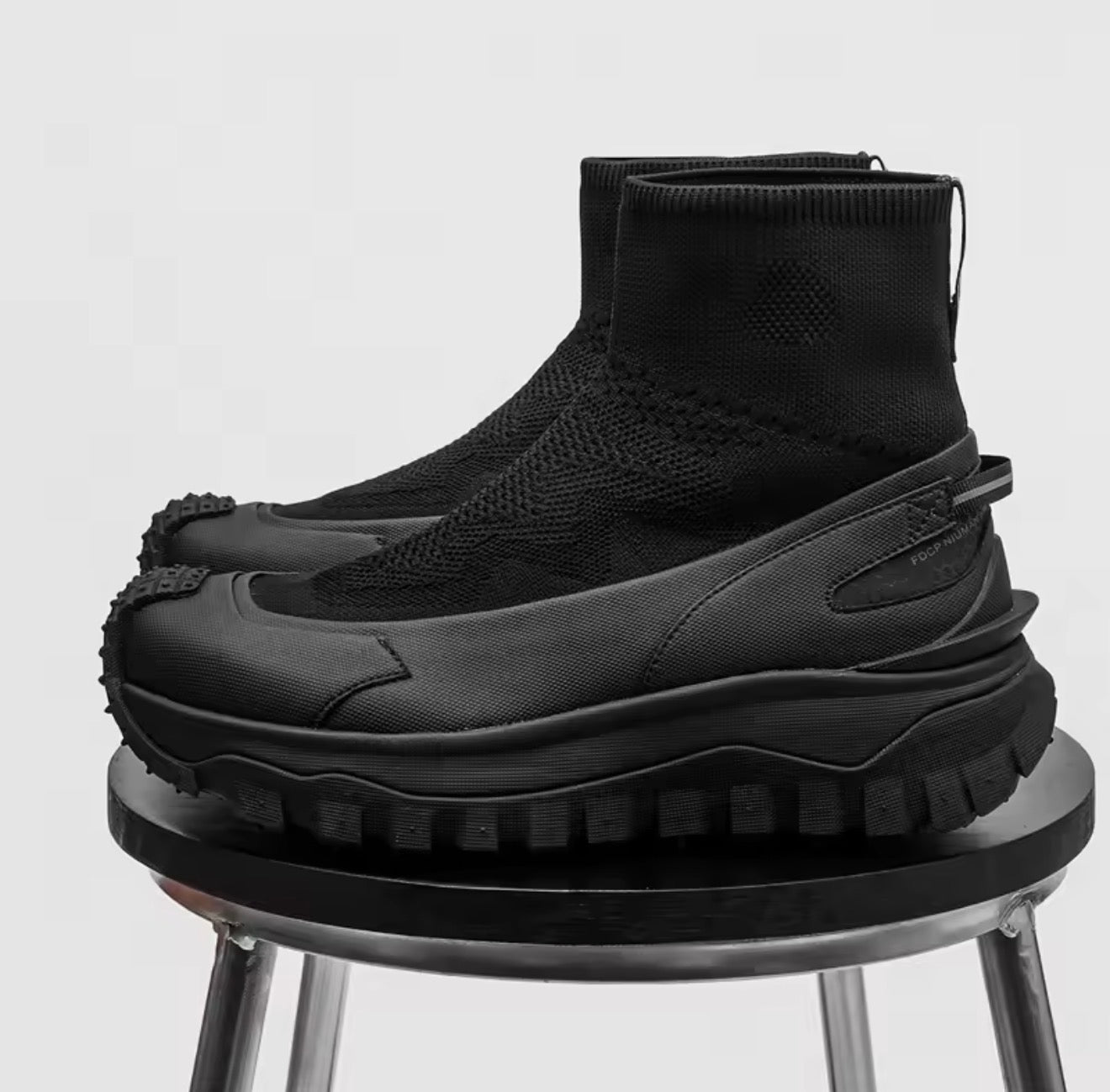 European Station Autumn/Winter New Splicing Men Boots Knitted Height Increase Naughty  Handsome Chelsea Fashion Boots