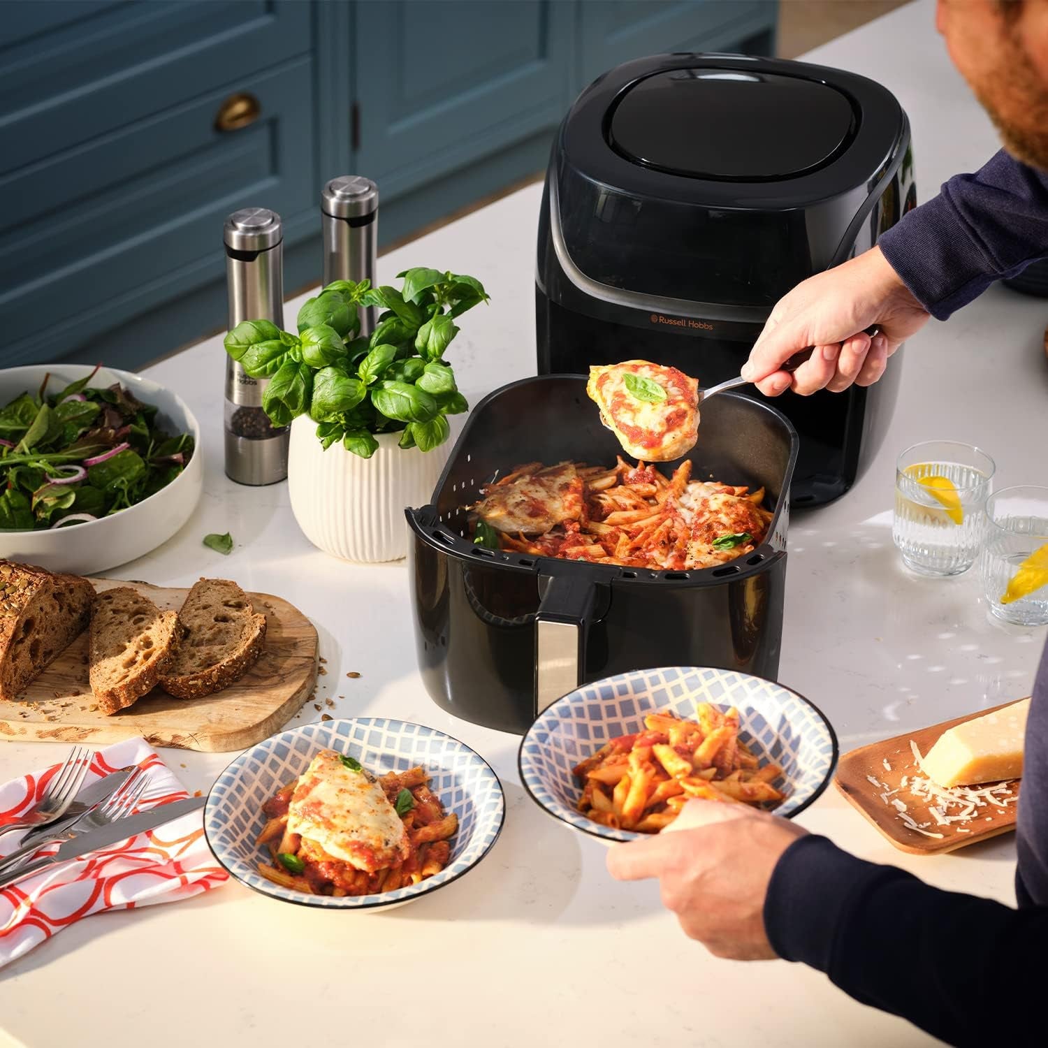 XXL Family Rapid Digital Air Fryer 8L [Compact Housing |7 Cooking Functions |10 Programmes] Energy Saving, Max 220°C, Use without Oil, Grill, Bake, Roast, Reheat, Frozen Etc. 27170