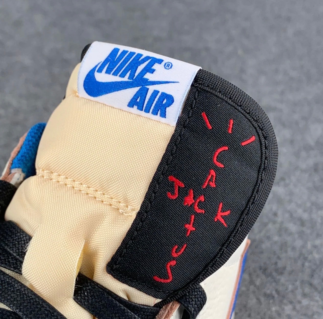 Fragment Design x Travis Scott x Air Jordan 1 Retro Low OG SP 'Sail Military
Blue'