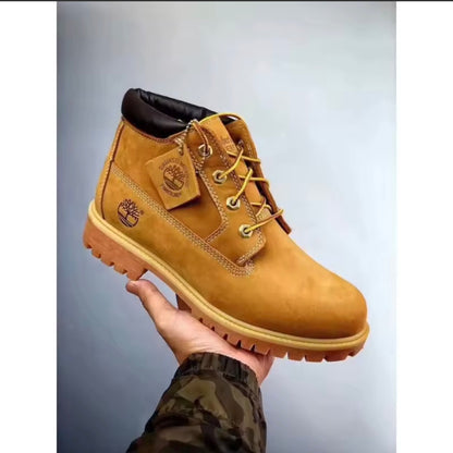 Kick-resistant classic yellow boots for outdoor sport camping, mountaineering, waterproof and comfortable for both men and women