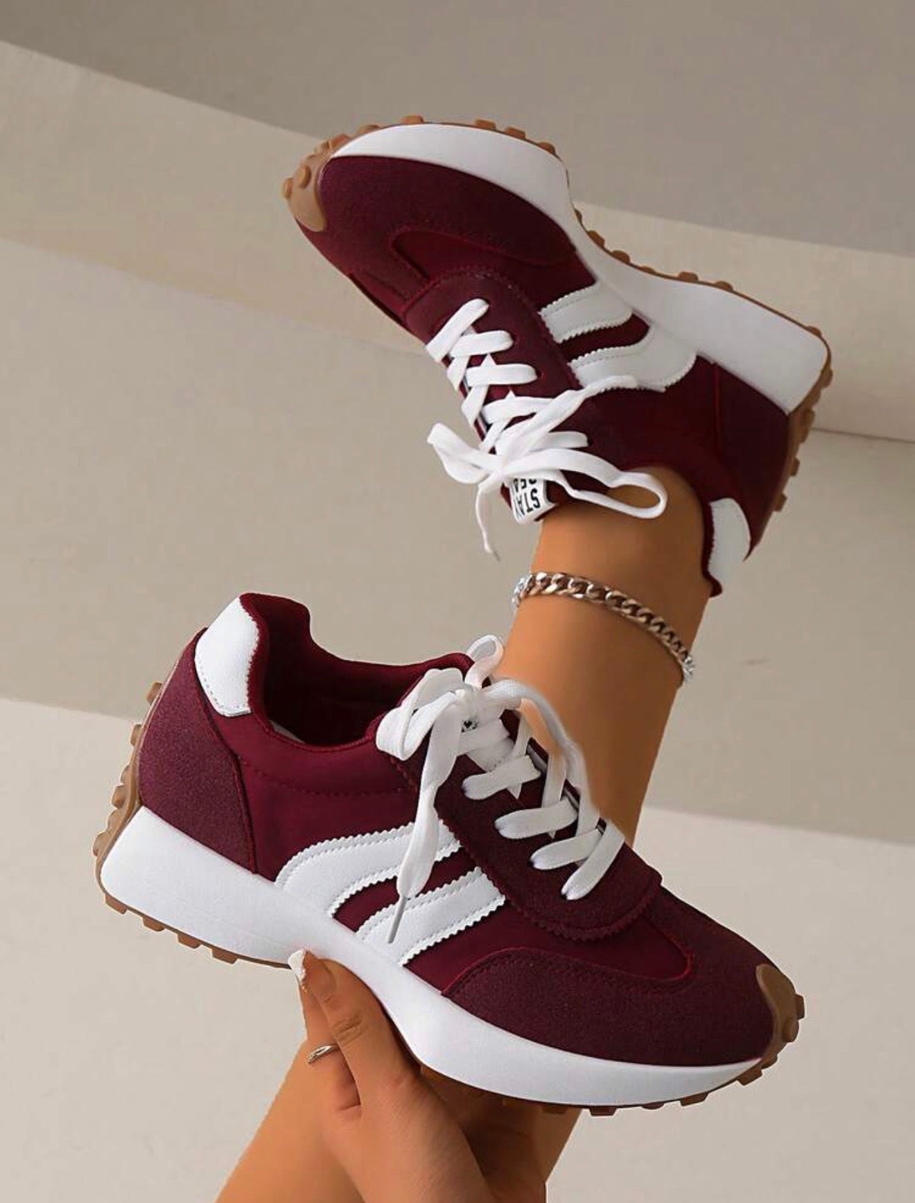 Women’s Thick Sole Chunky Sneakers