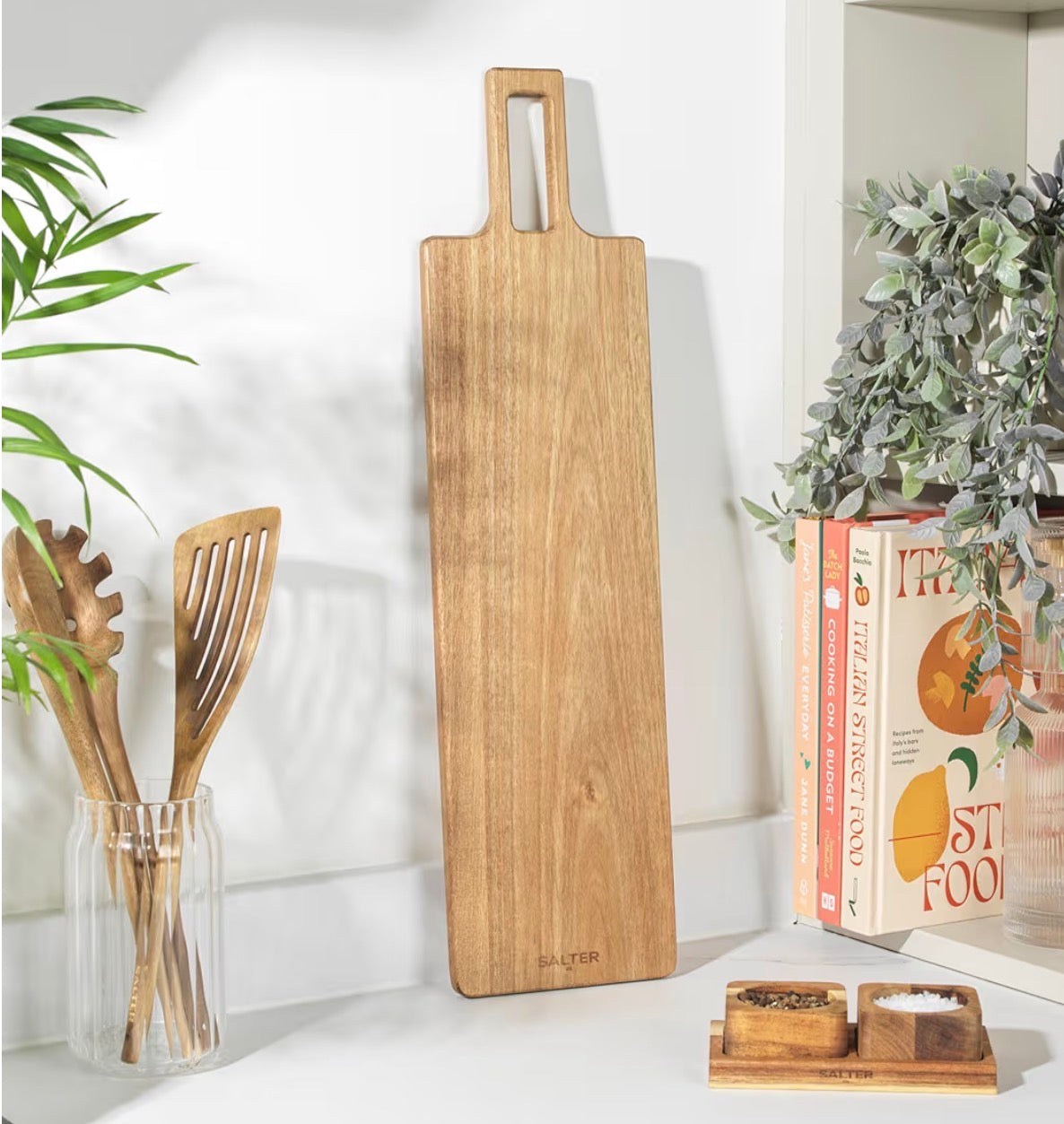 Salter Toronto Kettle, Toaster & Serving Board Set – Kitchen Countertop, 55cm & 60cm Serving Board, Chopping & Pizza Boards, FSC®- Certified Acacia Wood, Wide Slot Toaster, 3kW Rapid Boil, White