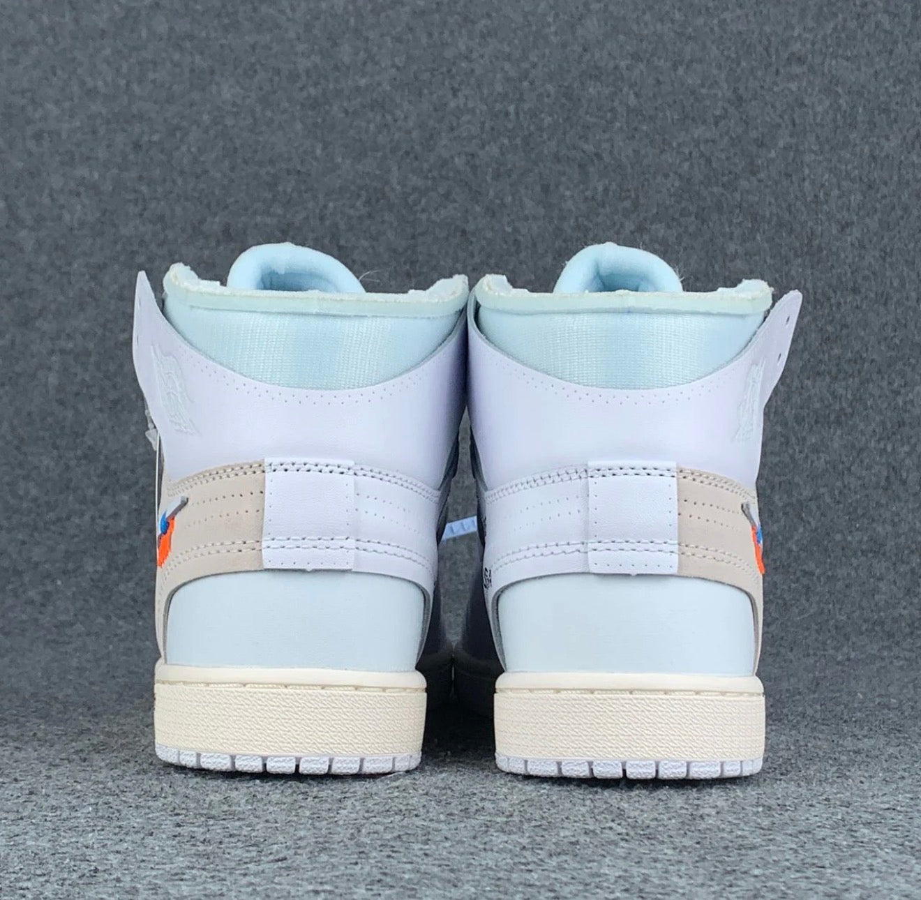 Off-White x Air Jordan 1 Retro High OG
'White' 2018